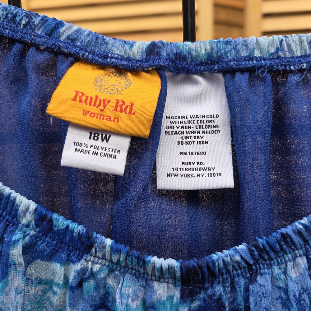 Ruby Rd. Gorgeous Blue And White Patterned Skirt - image 6